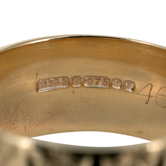 Vintage Engraved Gold Band Marked for London 1973